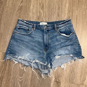 Abercrombie cut off short high-rise curve love